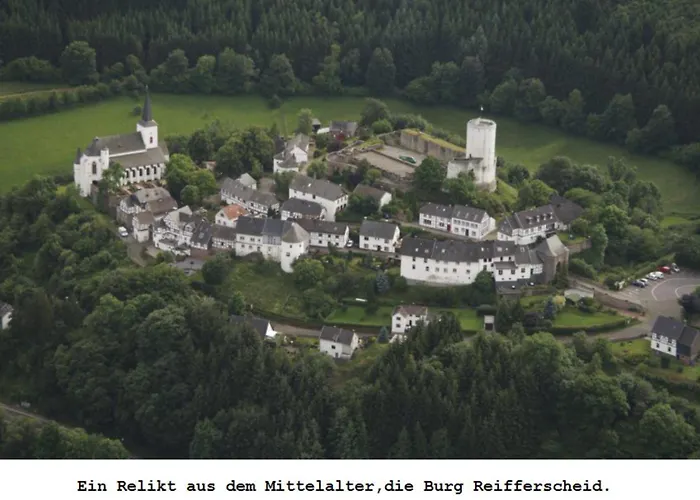 Daire Gross A Schleiden